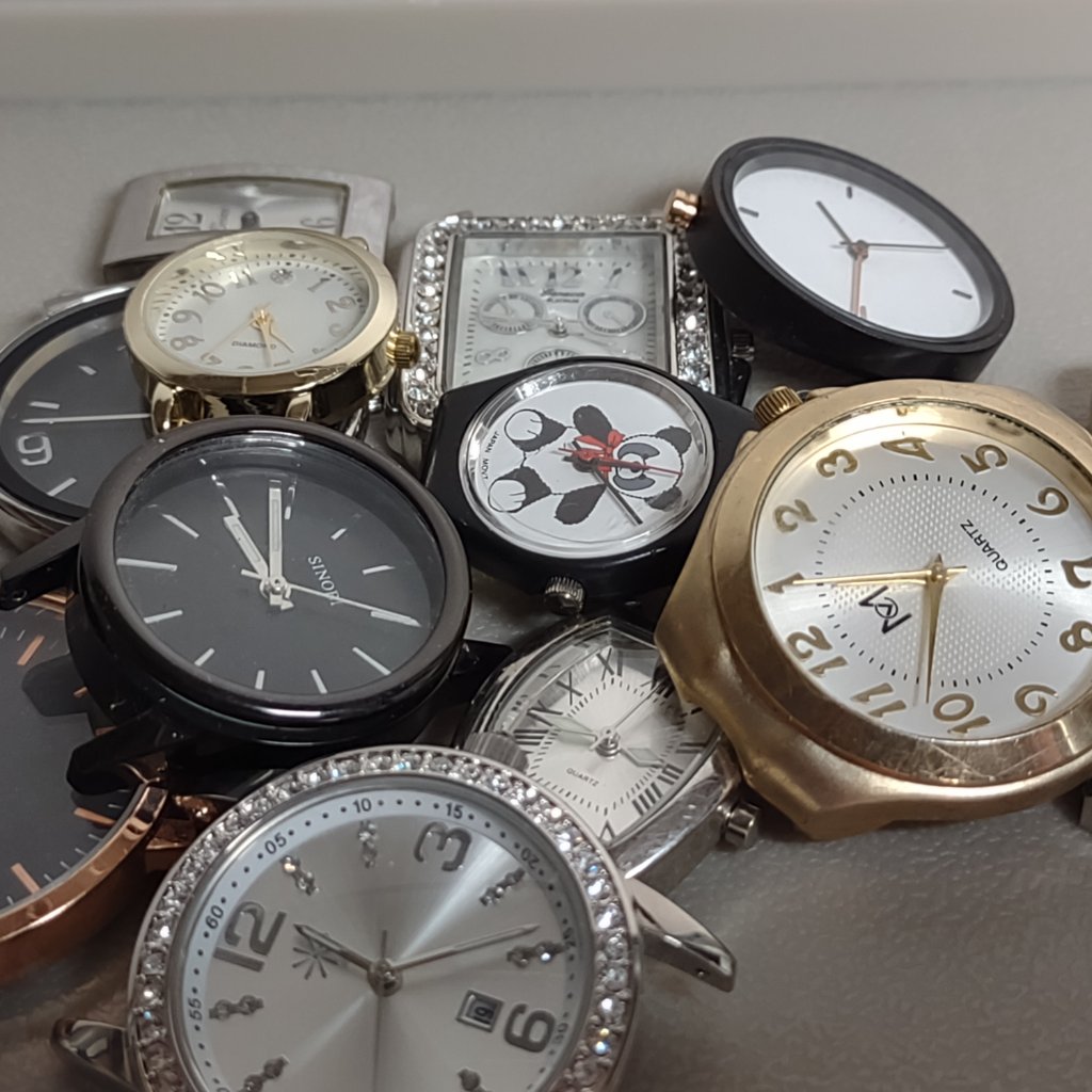 Lot Of 14 Untested Watches With No Bands
